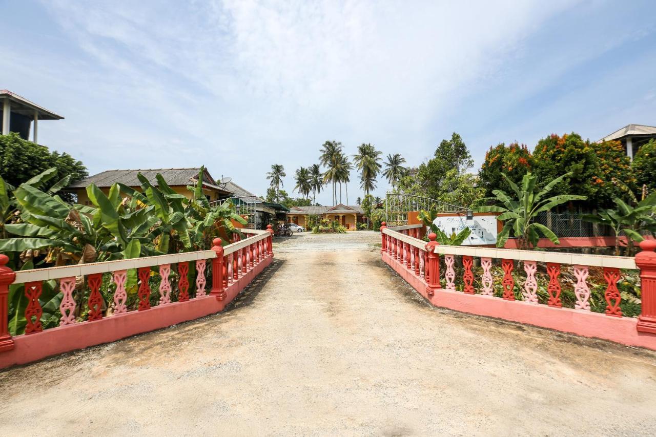 Oyo 89887 Chalet Yunie Marang Εξωτερικό φωτογραφία