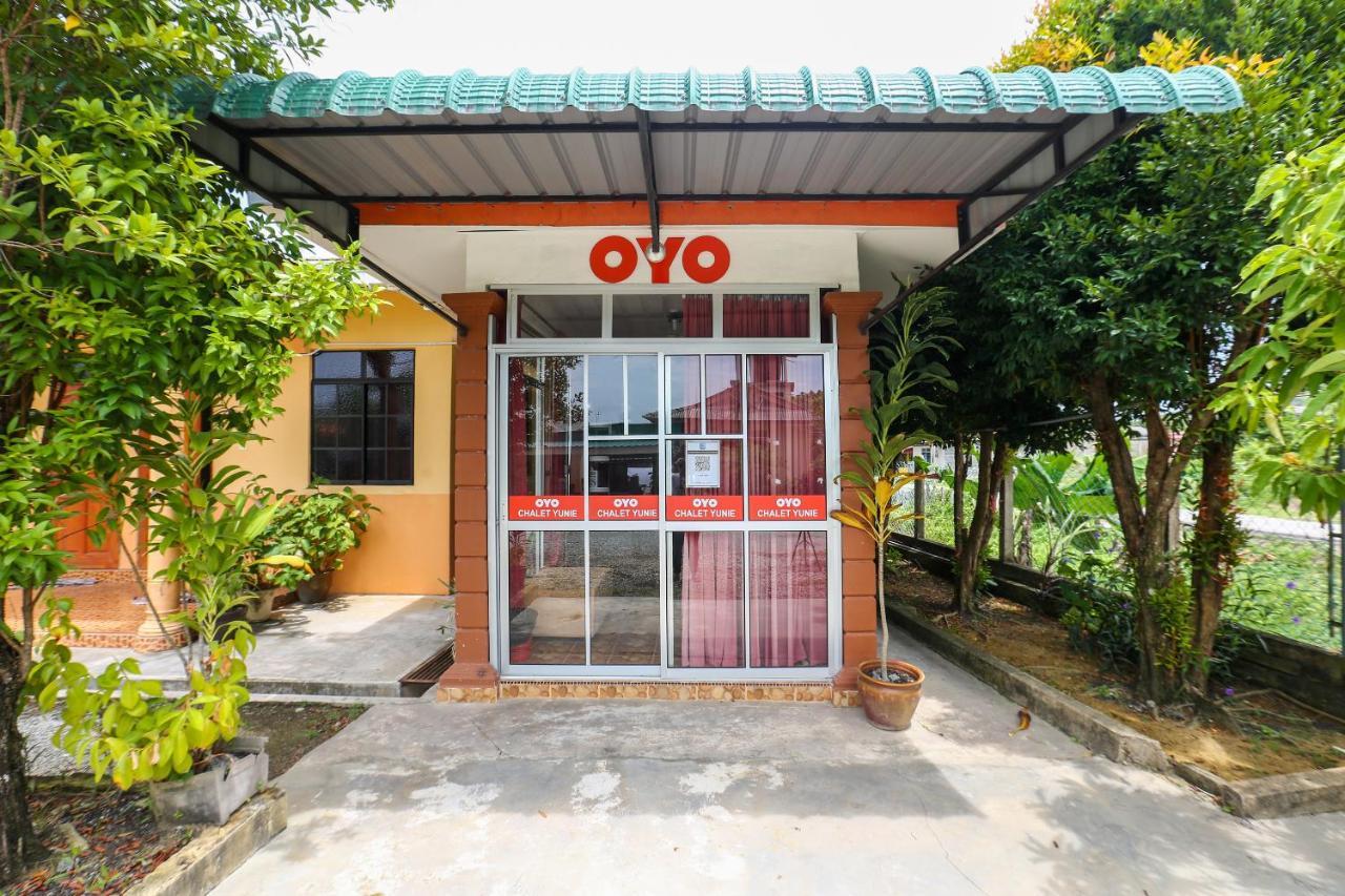 Oyo 89887 Chalet Yunie Marang Εξωτερικό φωτογραφία