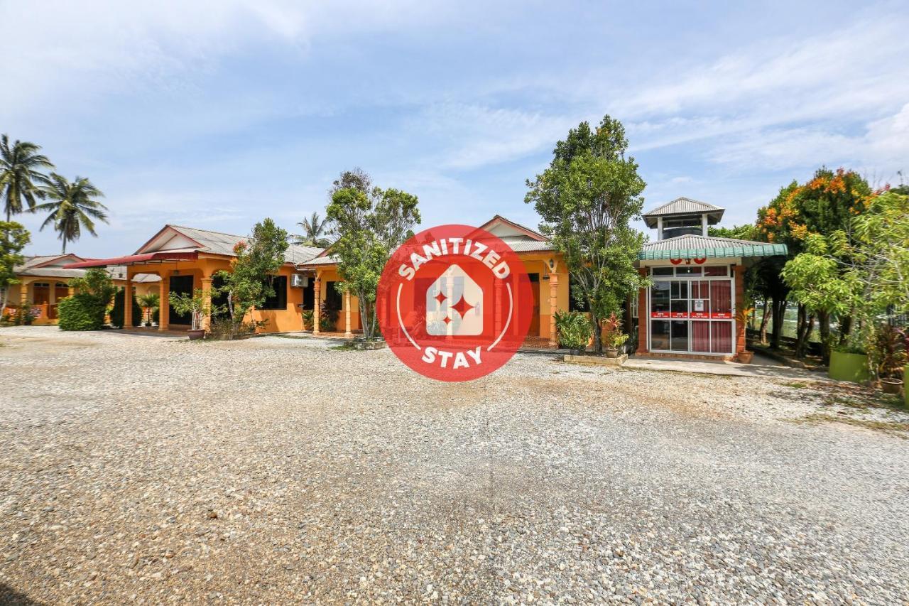 Oyo 89887 Chalet Yunie Marang Εξωτερικό φωτογραφία