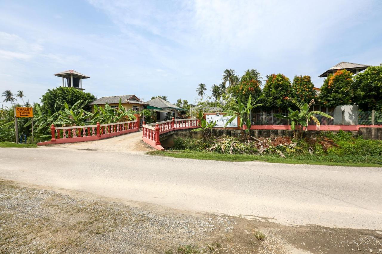 Oyo 89887 Chalet Yunie Marang Εξωτερικό φωτογραφία