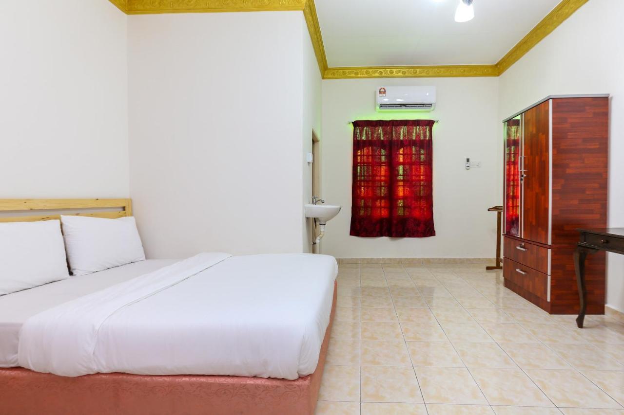 Oyo 89887 Chalet Yunie Marang Εξωτερικό φωτογραφία