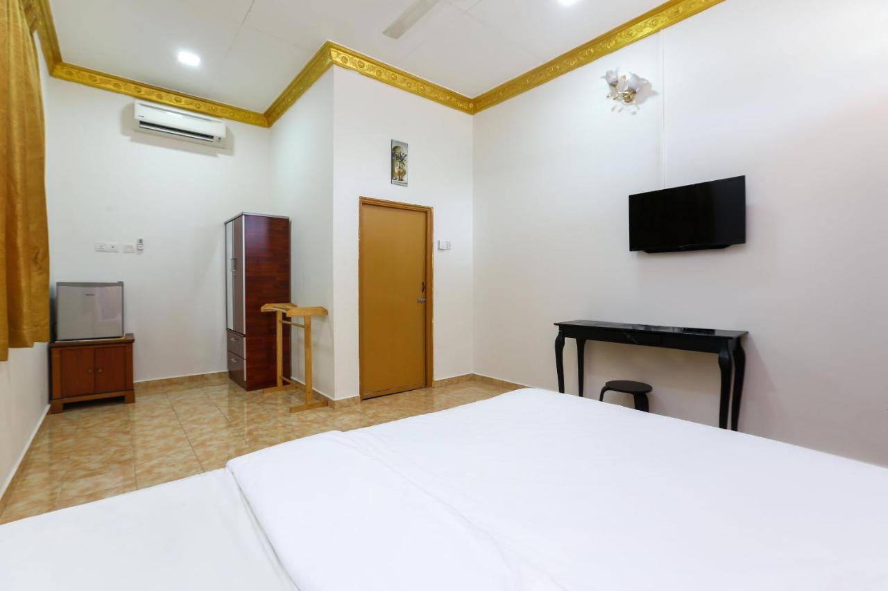 Oyo 89887 Chalet Yunie Marang Εξωτερικό φωτογραφία
