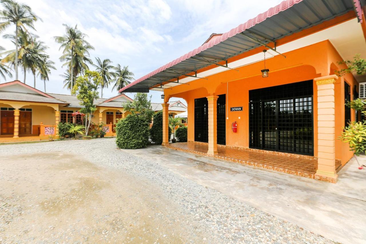 Oyo 89887 Chalet Yunie Marang Εξωτερικό φωτογραφία