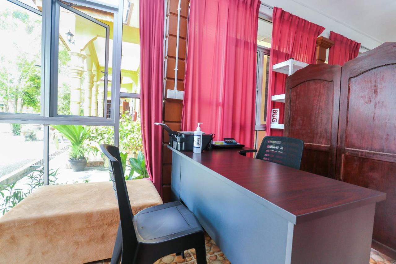 Oyo 89887 Chalet Yunie Marang Εξωτερικό φωτογραφία
