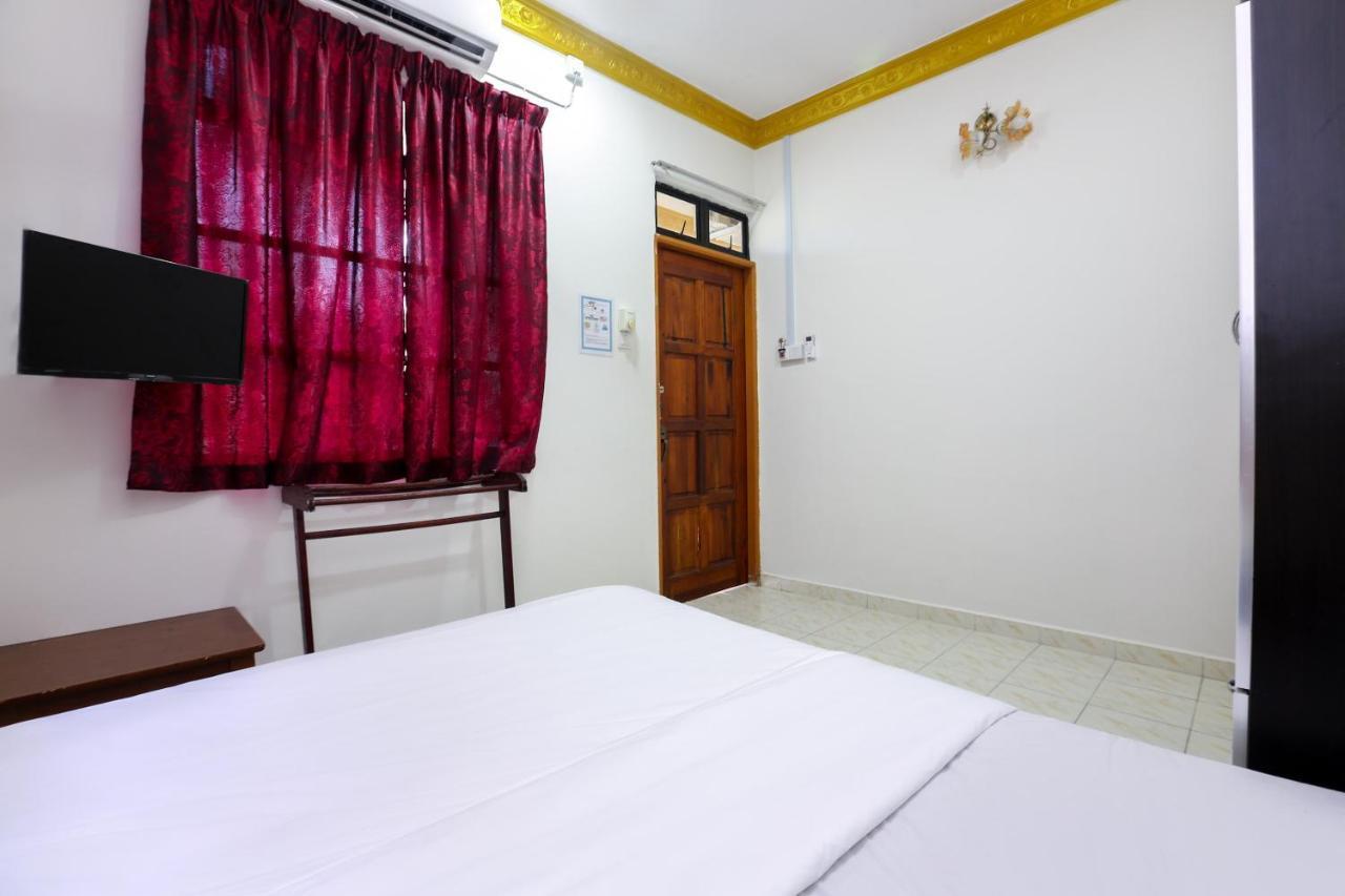 Oyo 89887 Chalet Yunie Marang Εξωτερικό φωτογραφία