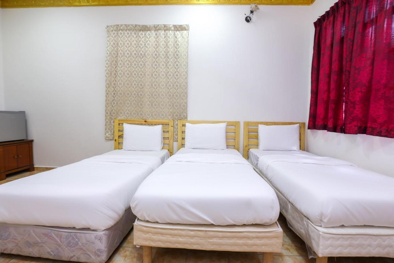 Oyo 89887 Chalet Yunie Marang Εξωτερικό φωτογραφία