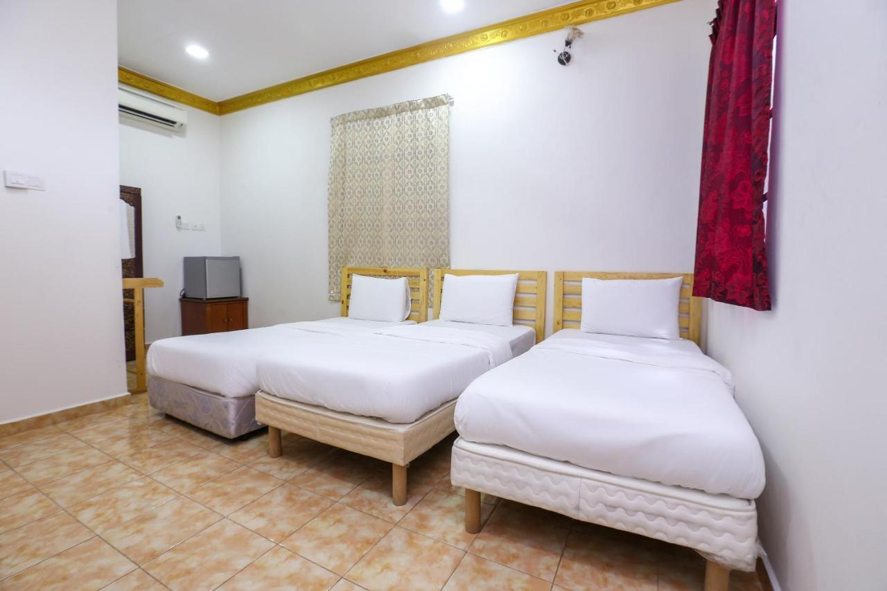 Oyo 89887 Chalet Yunie Marang Εξωτερικό φωτογραφία
